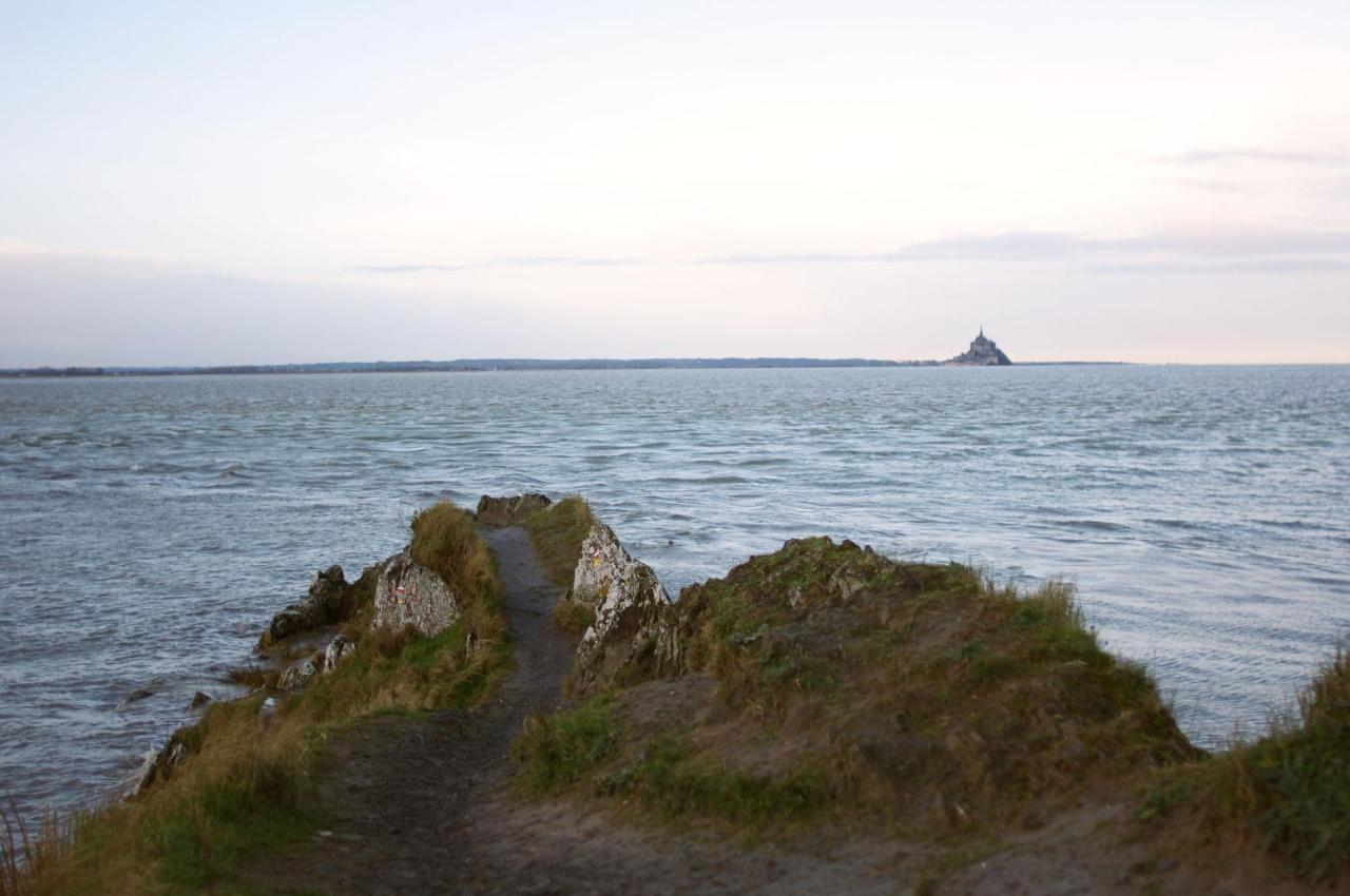 Charmante Maison De Pecheur En Baie Du Mont Saint Michel Genêts Eksteriør bilde